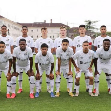 O Papel do Santos FC na Formação de Atletas: Uma Tradição de Sucesso