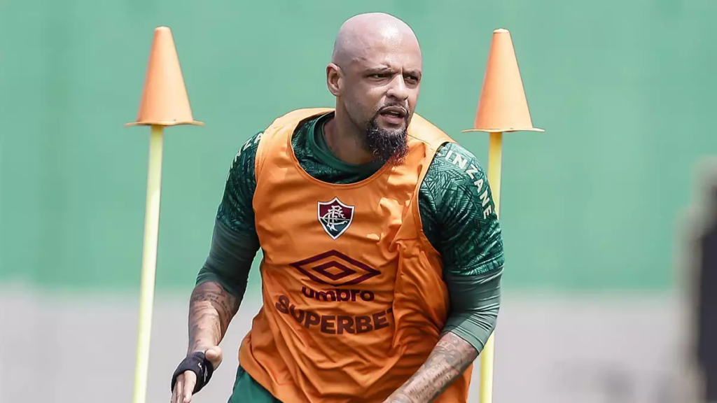 Jair cobra foco do elenco: ‘Momento decisivo’ - e vê Santos pronto para reta final da Série B