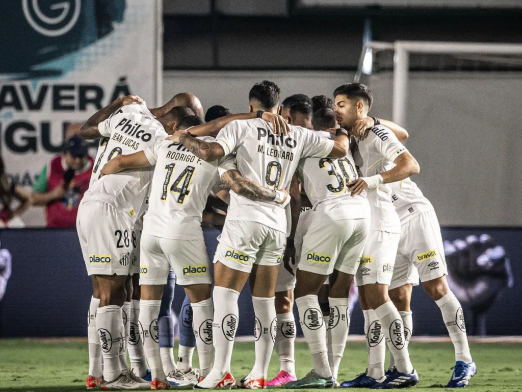 Santos acende luz amarela nos oito jogos restantes para garantir acesso