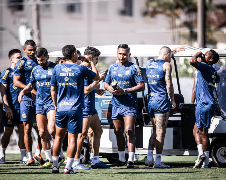 Com calendário espaçado, Santos ganha folga e se reapresenta na terça-feira