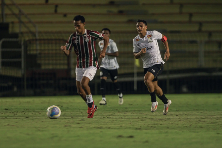 Santos empata com o Fluminense na primeira semifinal do Brasileiro Sub-17