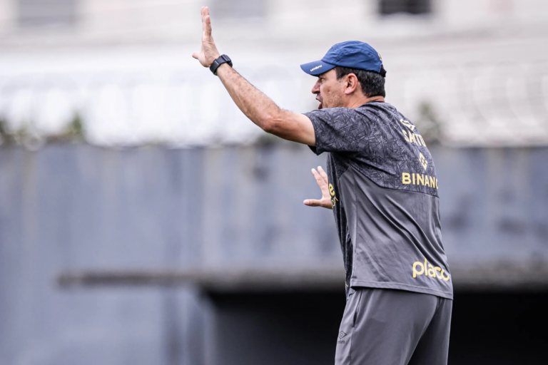 Carille comanda último treino e faz mudanças na escalação do Santos para enfrentar a Chapecoense