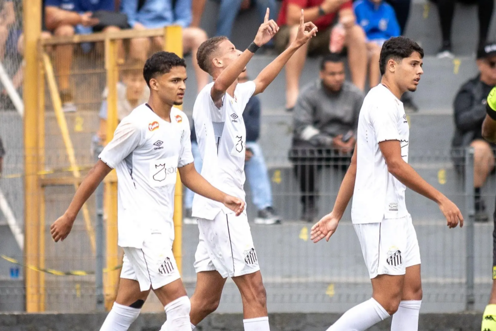 Santos vence a Ferroviária e vai à final do Campeonato Paulista sub-17