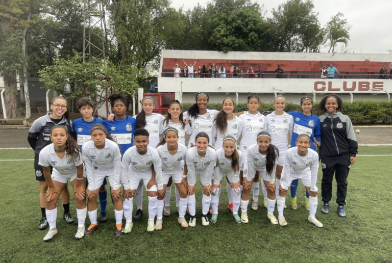 ANTES DO MATA-MATA, SEREINHAS DA VILA VENCEM PENHA FORA DE CASA PELA PAULISTA CUP SUB-15