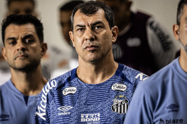 Carille completa 50 jogos no comando do Santos; veja números