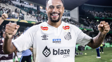 Titular absoluto, Wendel Silva se vê 100% adaptado no Santos e revela desejo de ficar: "Privilégio"