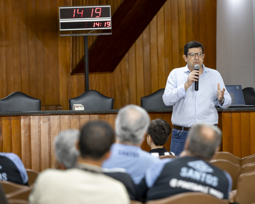 SANTOS FC PROMOVE PALESTRA EM VIRTUDE DA CAMPANHA DO NOVEMBRO AZUL