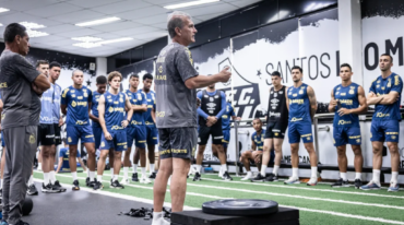 Veja galeria de fotos do treino do Santos no CT Rei Pelé nesta quarta-feira