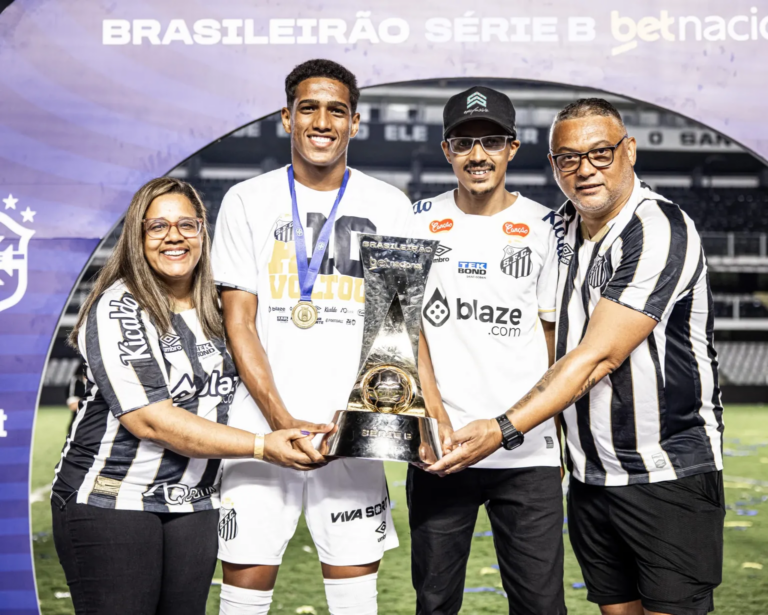 Santos acertou a renovação do contrato de Souza até 2028