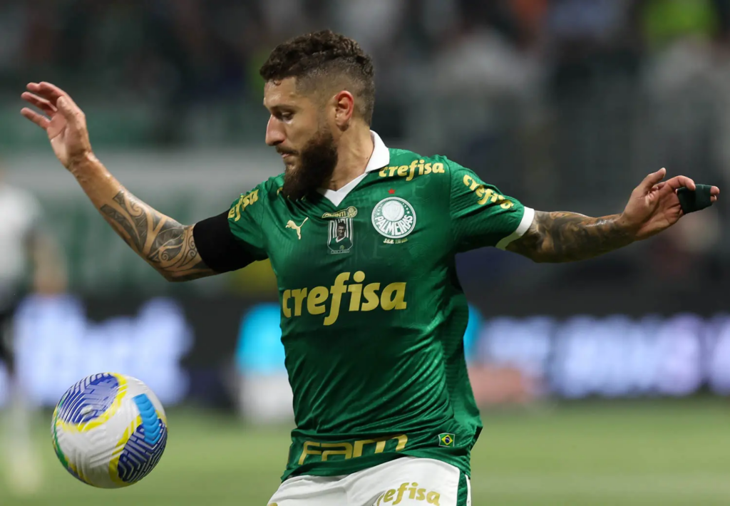 Santos conversa com o Palmeiras para contratar Zé Rafael