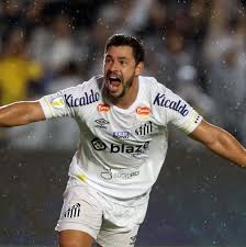 Giuliano encerra ciclo com o Santos: "Gratidão e orgulho"