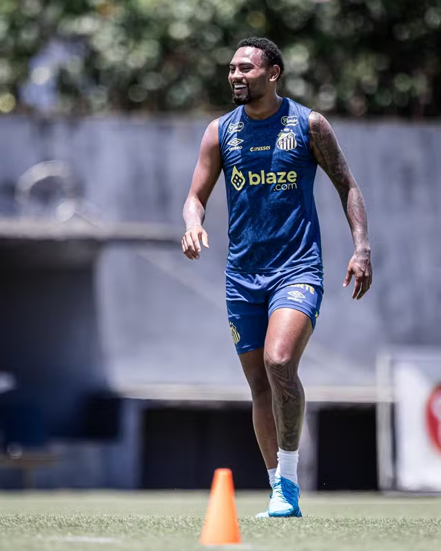 Futuro Incerto: Wendel Silva em Semestre Decisivo no Santos