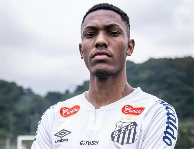 Luisão: A Nova Esperança para a Defesa do Santos em 2025