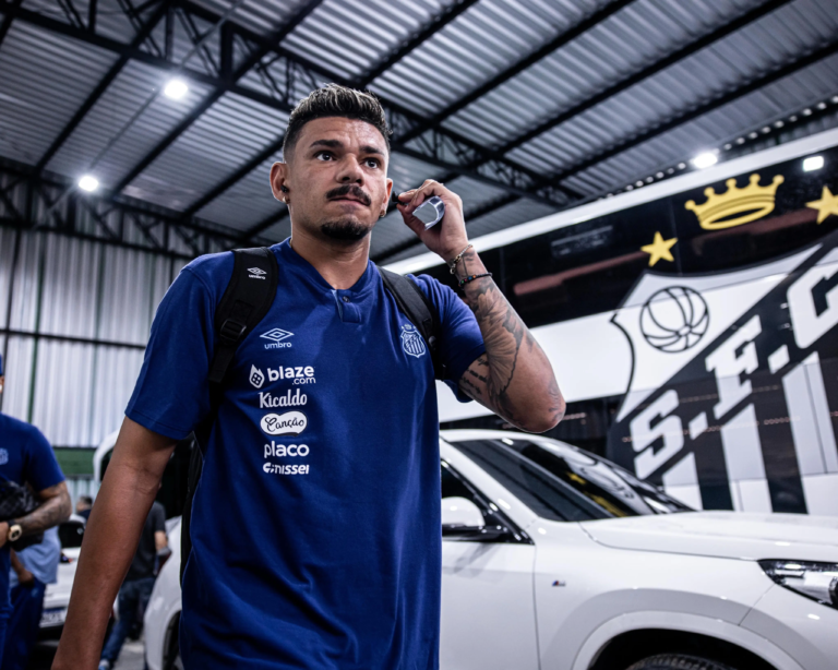 Mudanças no Santos: Caixinha Deixa Tiquinho no Banco Contra o Velo Clube