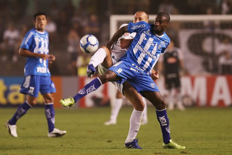 Avaí Surpreende e Elimina Santos de Neymar na Sul-Americana de 2010