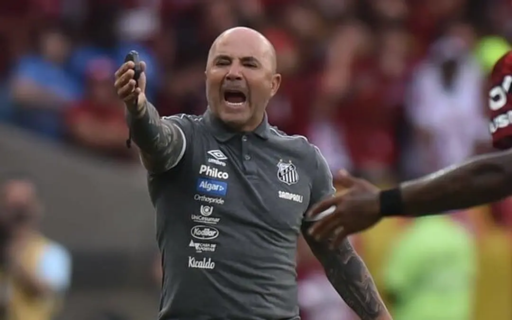 Demissão de Sampaoli Agita Torcedores do Santos nas Redes Sociais