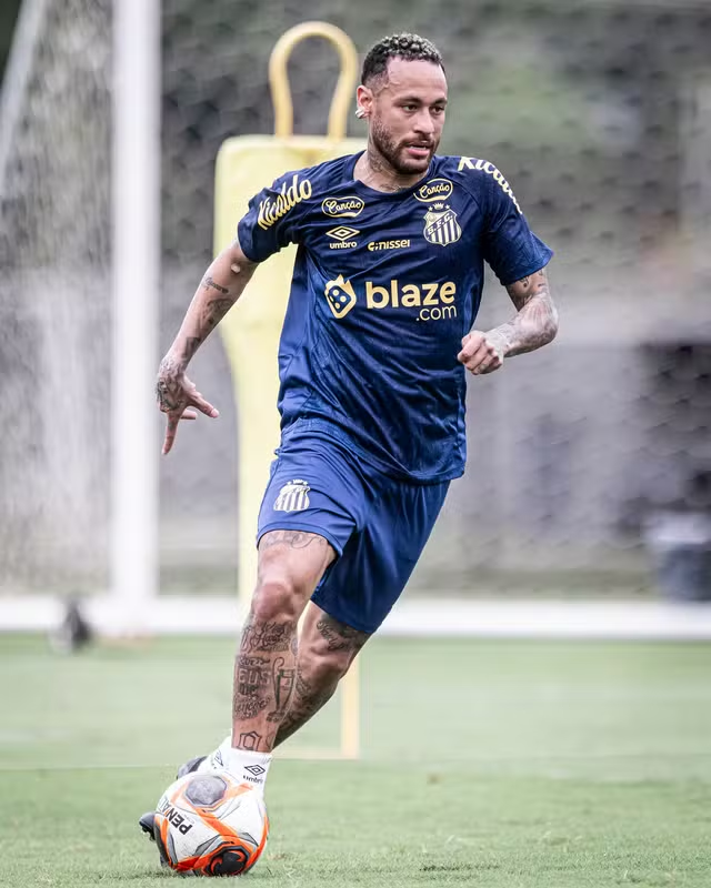 Neymar de Volta ao Santos: Uma Nova Era se Inicia na Vila Belmiro